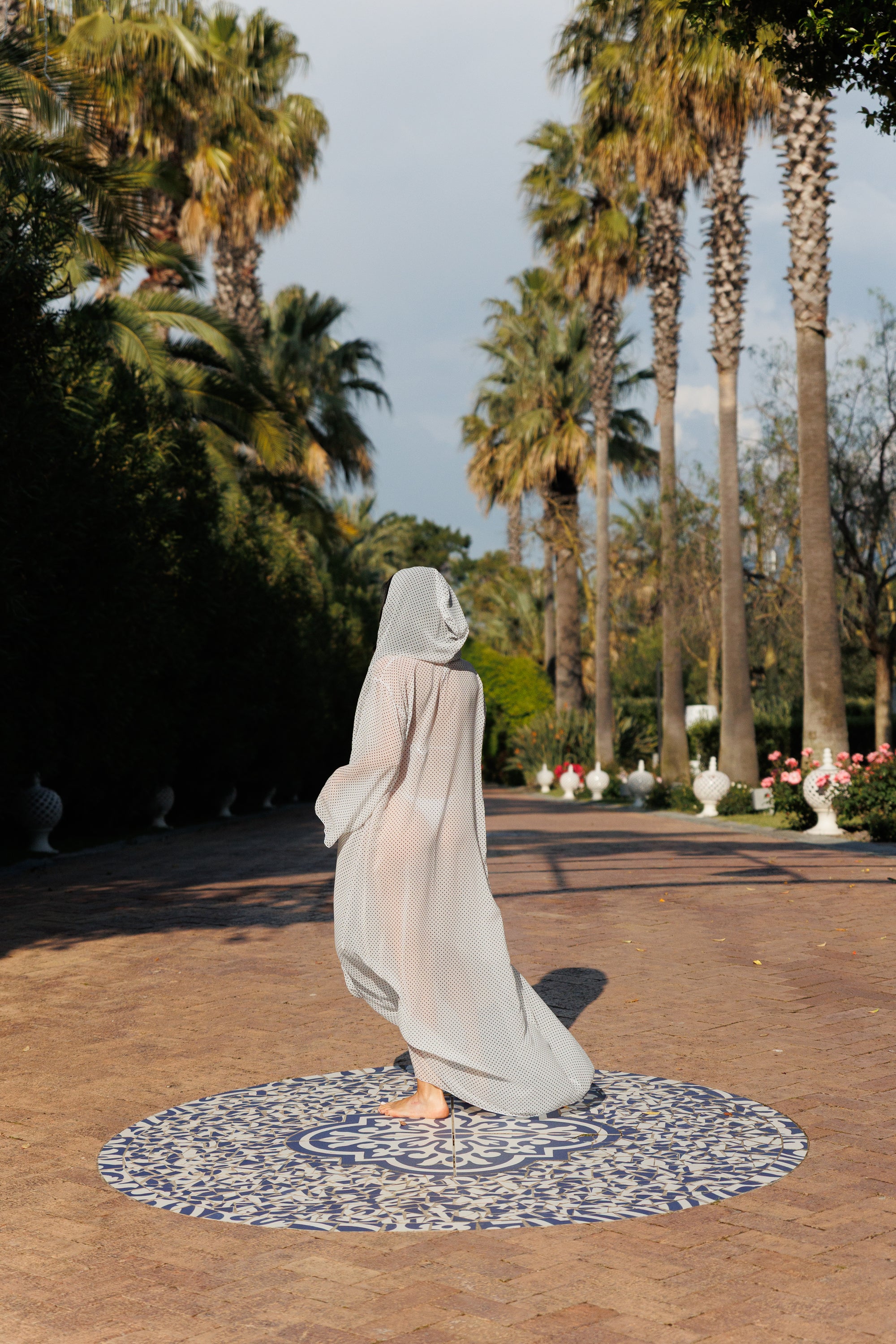 Kimono Con Cappuccio Pois Bianco