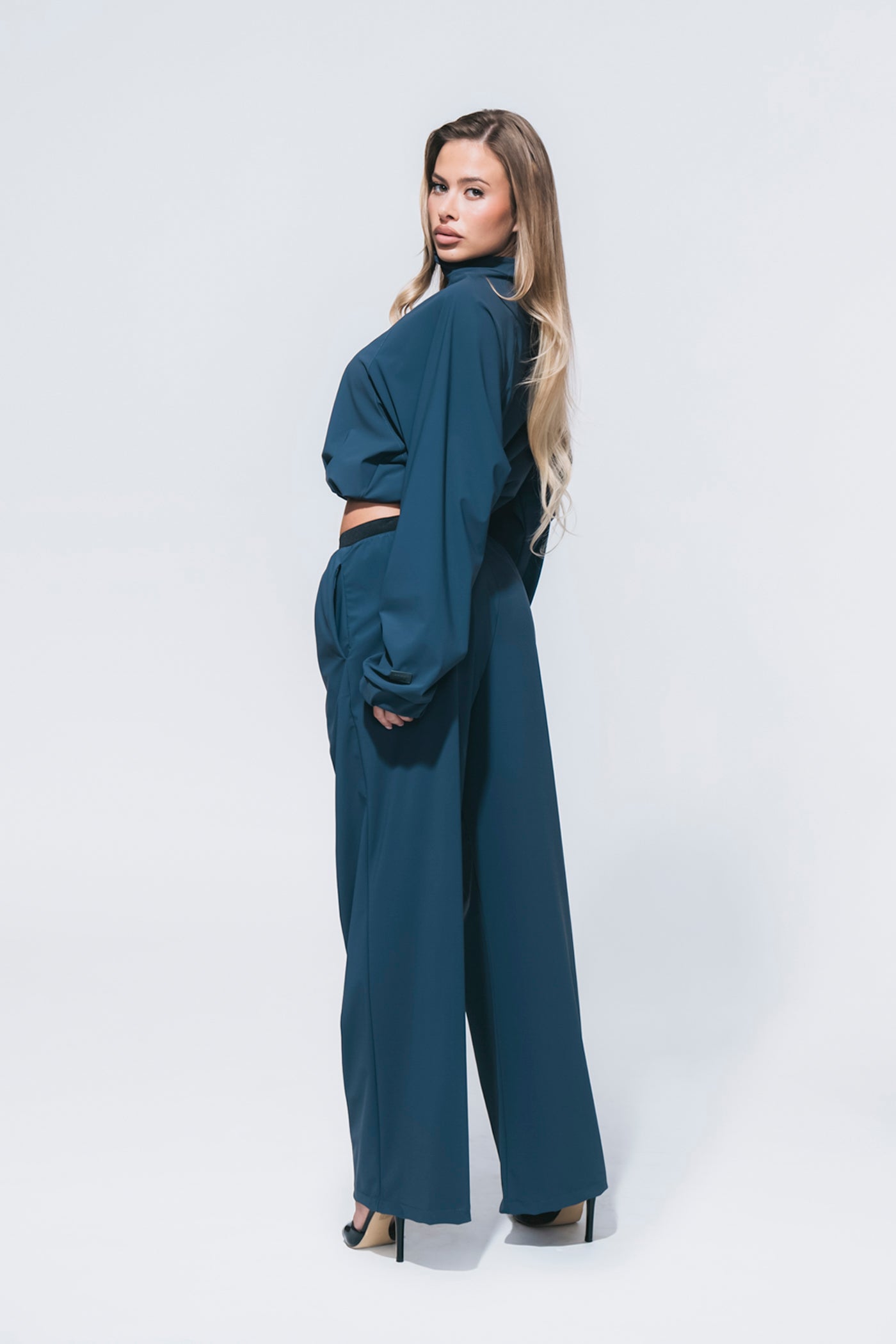 Aero Crop Hoodie